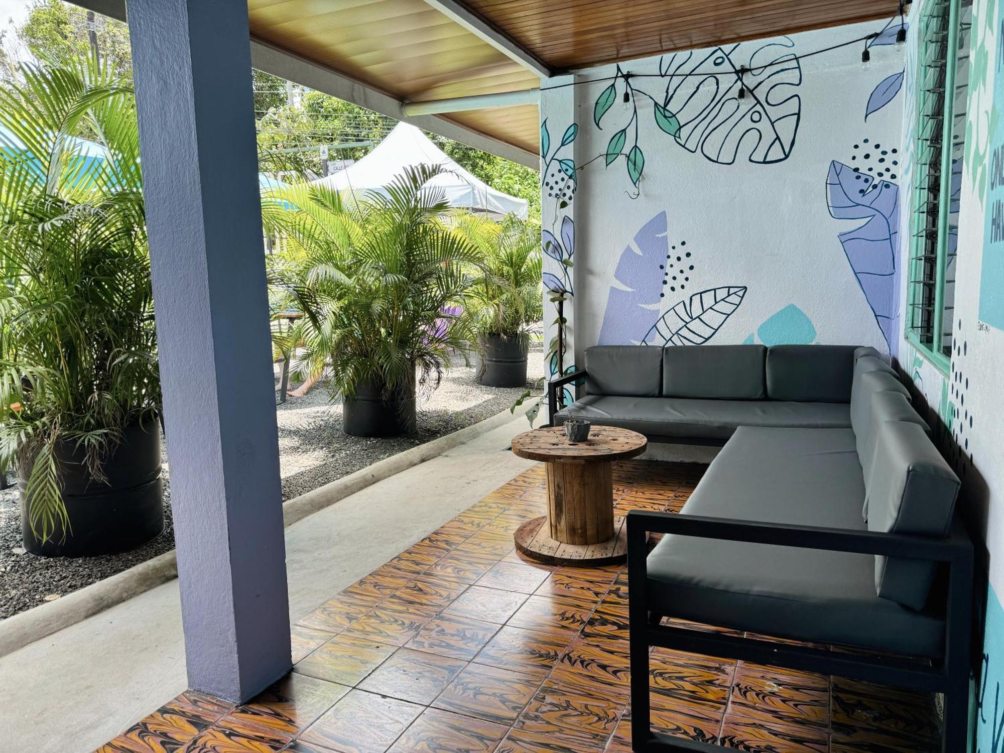 Pura Vibra Hostel La Fortuna Eksteriør billede