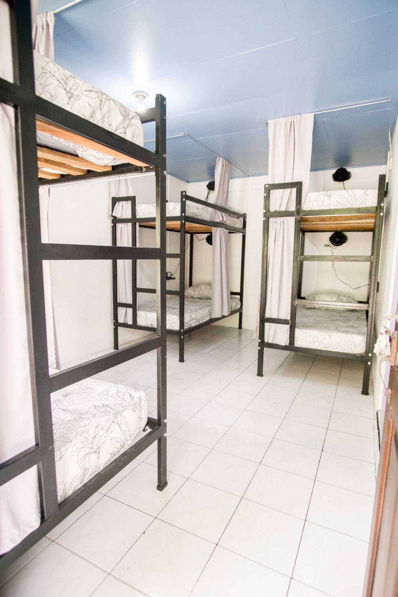 Pura Vibra Hostel La Fortuna Eksteriør billede